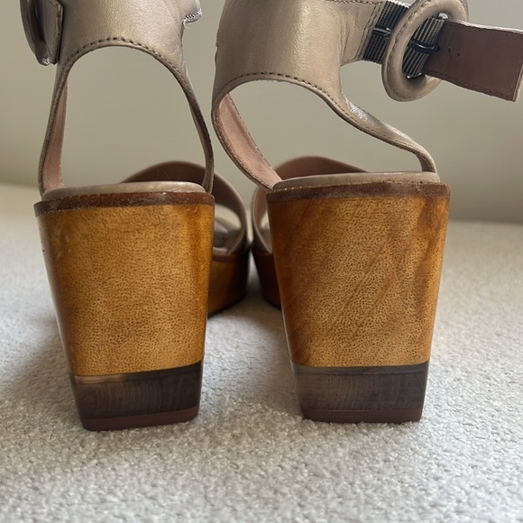 Women’s Bernardo Sandals - Picture 6 of 8
